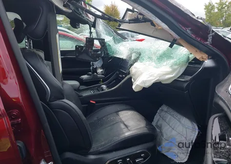 2025 Jeep Grand Cherokee Overland 4X4 z USA, uszkodzony, nr VIN 1C4RJHDG5S8642499